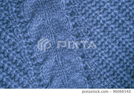 Organic knitting material with macro weave threads. 96066548