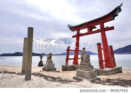 Itsukushima Shrine -Itsukushima Shrine in Iwagoshima, Onomichi- Itsukushima Shrine -Itsukushima Shrine in Iwagoshima, Onomichi- 96067493