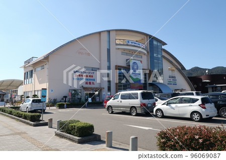 Uzushio Dome Nanairokan 96069087