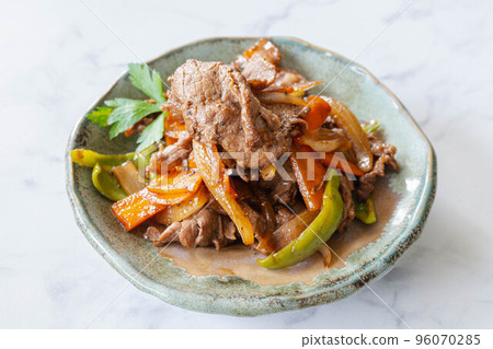 香醋醬油炒牛肉 96070285