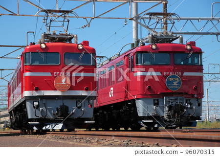 EF81 electric locomotives lined up at the Ogu Rolling Stock Center_photographed on 10/1/2022 96070315