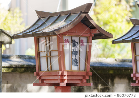 Sumiyoshi Shrine Hatsutatsu-san's sacred lantern 96070778