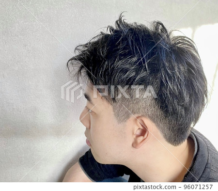 男性形象 96071257