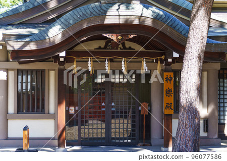 Sumiyoshi Taisha Kagura Hall 96077586