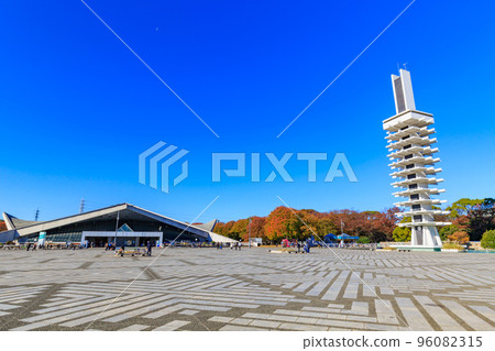東京世田谷區駒澤奧林匹克公園奧林匹克紀念塔和體育館 東京世田谷區駒澤奧林匹克公園奧林匹克紀念塔和體育館 96082315