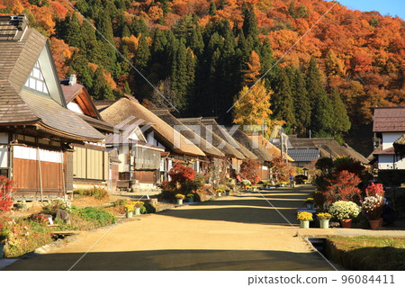 Autumn town hall 96084411