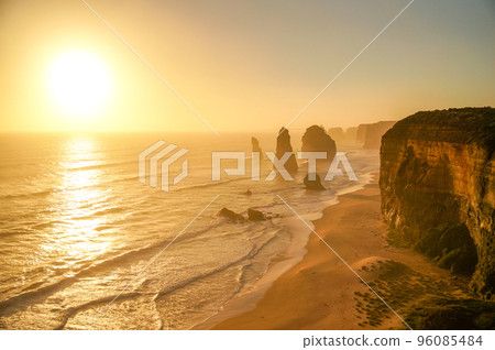 大洋路上最大的看點，十二使徒岩的絕美夜景 96085484