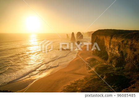 大洋路上最大的看點,十二使徒岩的絕美夜景 大洋路上最大的看點,十二使徒岩的絕美夜景 96085485