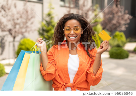 Great ad and offer. Satisfied young black female hold packages with purchases and credit card, enjoy huge sale Great ad and offer. Satisfied young black female hold packages with purchases and credit card, enjoy huge sale 96086846