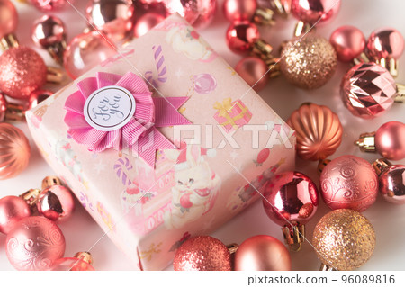 cute christmas gift wrapping cute christmas gift wrapping 96089816