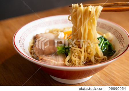 老式醬油拉麵 96090064