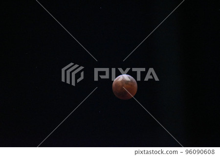 Total lunar eclipse 96090608