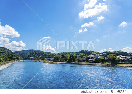 [Kyoto Prefecture] The Uji River flows through nature 96092244