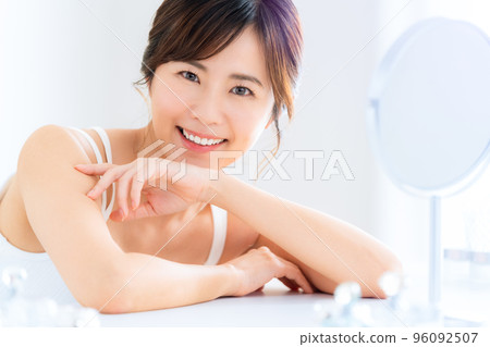 女性美容美妝護膚 96092507