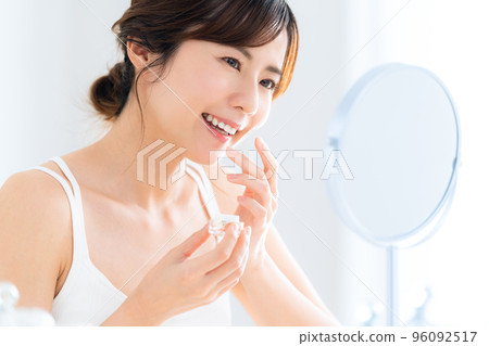 女性美容美妝護膚 96092517