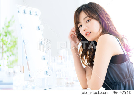 Female beauty beauty make-up skin care 96092548