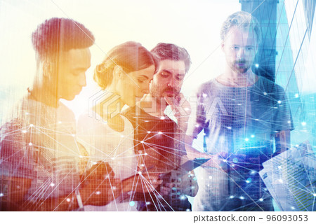 Businessperson in office with network effect. concept of partnership and teamwork 96093053