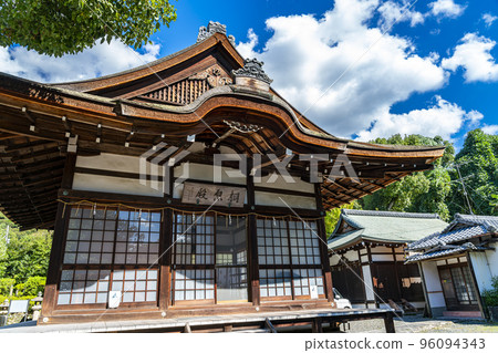 [京都府]氣氛濃厚的宇治神社參拜殿 96094343