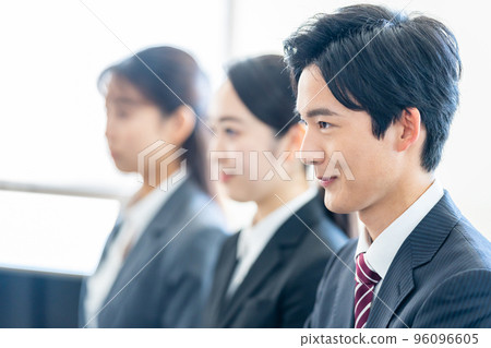 Interview, job hunting, university student Interview, job hunting, university student 96096605