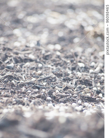 Gardening soil up Gardening soil up 96098465