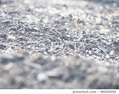 Gardening soil up 96098466