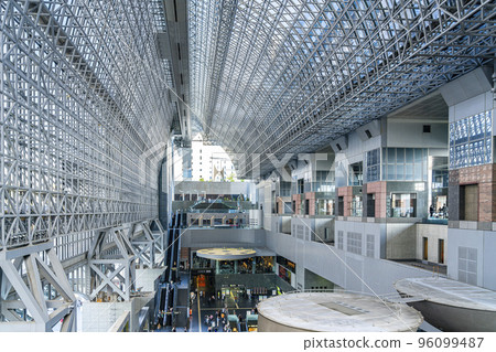 [京都府] 充滿未來感的京都站所在地 96099487