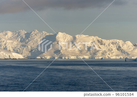 Antarctic landscape with iceberg at sea 96101584