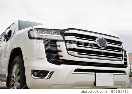 車圖豐田300系陸地巡洋艦前罩 96101711