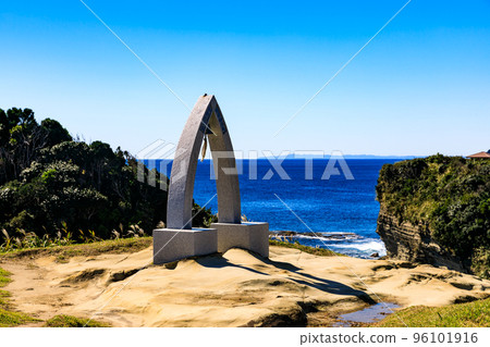 Minamiboso Quasi-National Park in Katsuura City, Chiba Prefecture Ubara Utopia Bell of Happiness 96101916