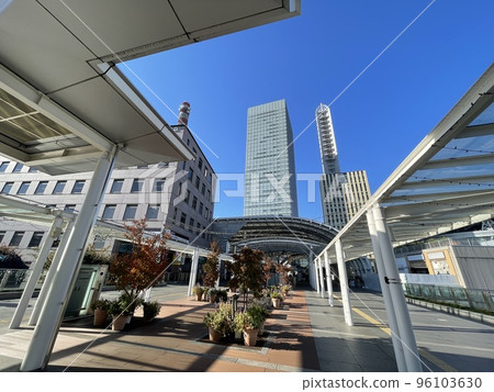 埼玉新都心站東西自由通道東口側 埼玉新都心站東西自由通道東口側 96103630