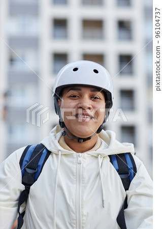 Food Delivery Worker in City Food Delivery Worker in City 96104737