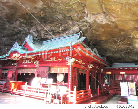 Shrine in the Rock/Miyazaki Prefecture 96105342