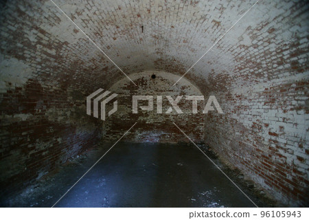 Hashirimizu Low Battery Remains (underground ammunition storage) 96105943