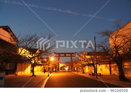 Yutoku Inari Shrine Illumination 96108508
