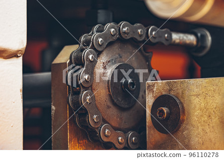 Metal chain of conveyor belt on production line on cable factory Metal chain of conveyor belt on production line on cable factory 96110278