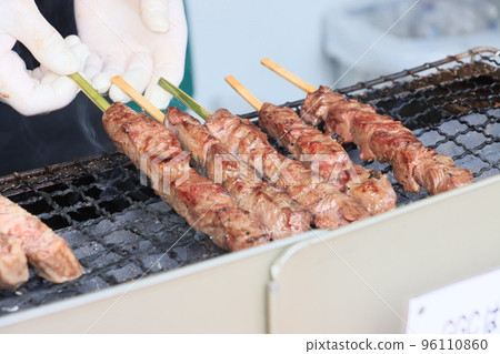 Beef Skewers Grilled Skewers Freshly Grilled Takeout 96110860