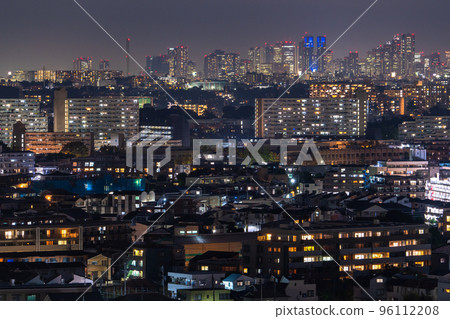 "Tokyo" Looking at the night view of Tokyo city and the skyscrapers in the Shinjuku subcenter "Tokyo" Looking at the night view of Tokyo city and the skyscrapers in the Shinjuku subcenter 96112208