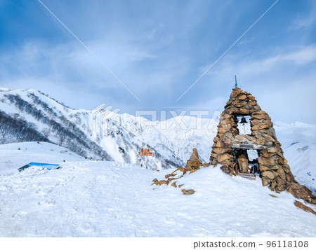 Winter Tomi Ridge Trekking: Jizo no kashira 96118108