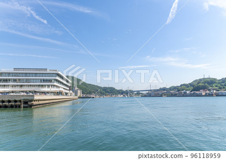 Onomichi City, Hiroshima Prefecture Onomichi City Hall and Onomichi Channel in sunny weather 96118959