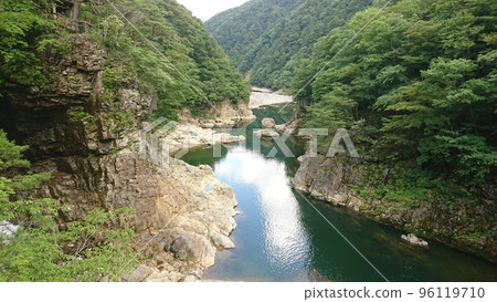 View of Ryuokyo downstream from Nijimi Bridge in summer View of Ryuokyo downstream from Nijimi Bridge in summer 96119710