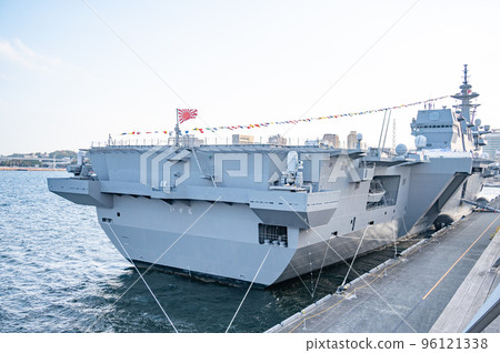 JMSDF escort ship Izumo JMSDF escort ship Izumo 96121338
