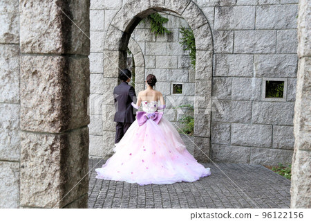 婚紗彩裙&燕尾服，婚紗攝影外景拍攝 96122156