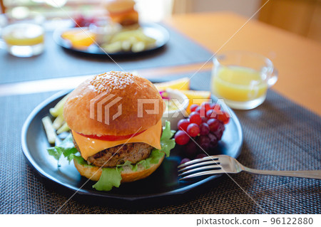 hand made hamburger 96122880