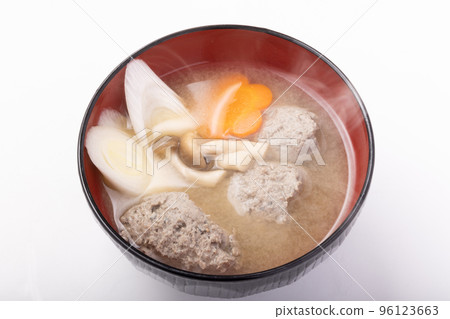 [宮城縣]秋刀魚魚糜湯（秋刀魚蛋糕湯） 96123663