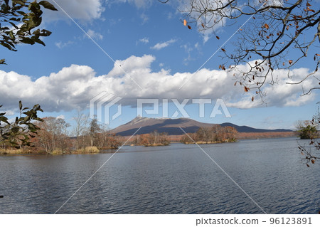 Hokkaido Onuma Park 96123891