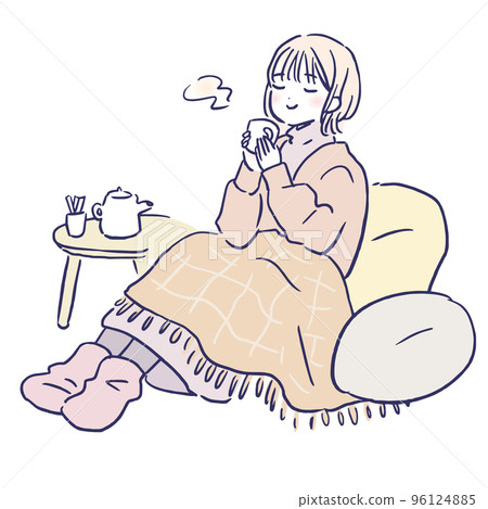 A girl who drinks tea and warms up 96124885