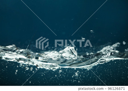 Concept of freshness, clear water, close up Concept of freshness, clear water, close up 96126871