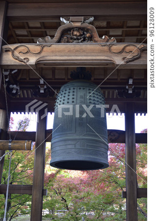 知足院鐘樓秋葉 96128009