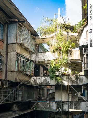 Old residential apartment building in Taipei, Taiwan Old residential apartment building in Taipei, Taiwan 96129162