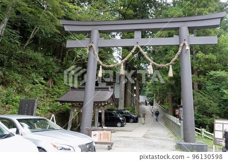 Mt. Togakushi in Shinshu Togakushi Shrine Chusha Approach 96130598